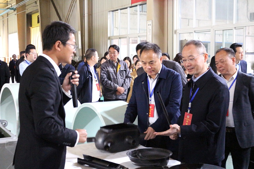 新津區(qū)政協(xié)&ldquo;科創(chuàng)中國&rdquo;試點(diǎn)城市建設(shè) 調(diào)研組&mdash;&mdash;調(diào)研魯晨新材活動圓滿完成